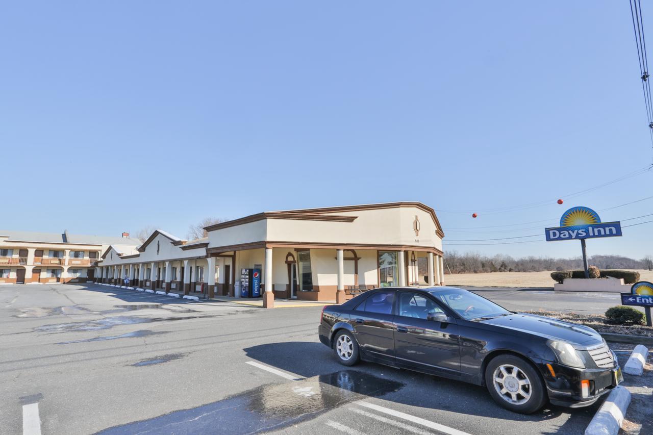 Days Inn By Wyndham Wrightstown Mcguire Afb Bordentown Exterior foto